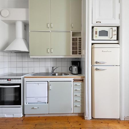 Wehost Spacious Studio For 5 With A Kitchen 헬싱키 외부 사진