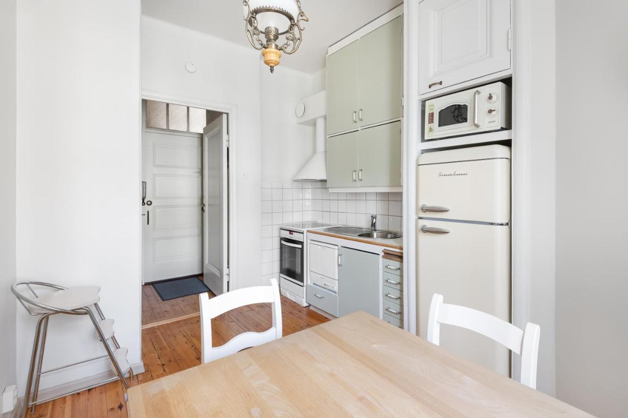Wehost Spacious Studio For 5 With A Kitchen 헬싱키 외부 사진